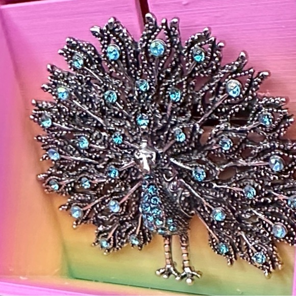 Vintage Peacock Brooch with Blue and Silver Accents - Picture 9 of 10